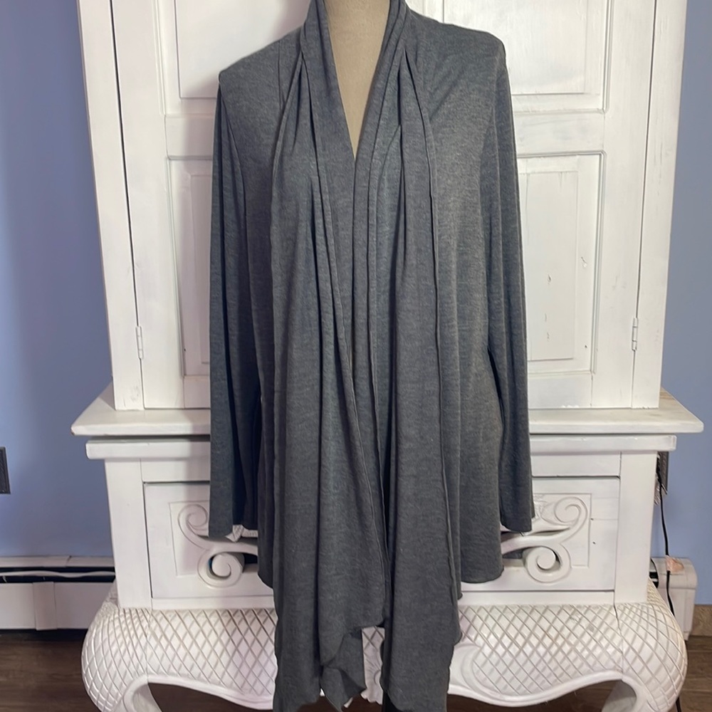 Extra large women’s gray swing sweater